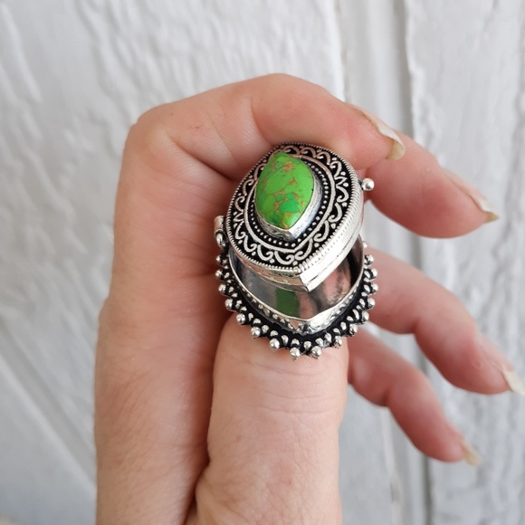 New Green Turquoise 925 Silver Poison Ring. - Picture 3 of 8
